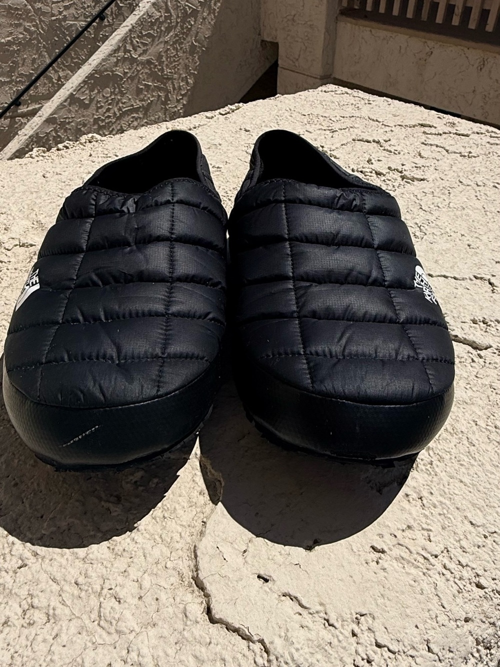 The North Face Men's Quilted Slip-On Clogs - Black
